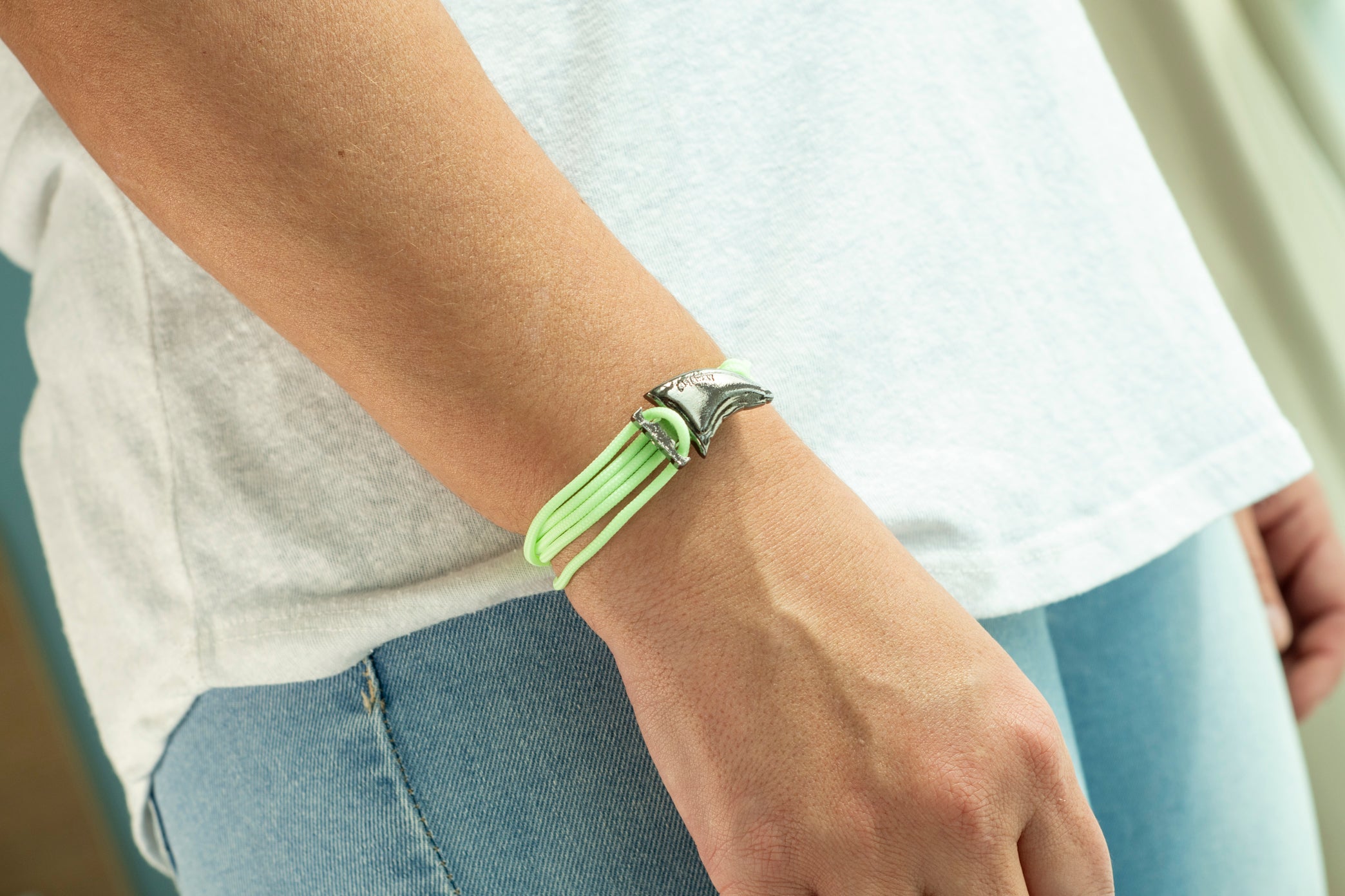 Shark Fin Bracelet - Glowfish Green