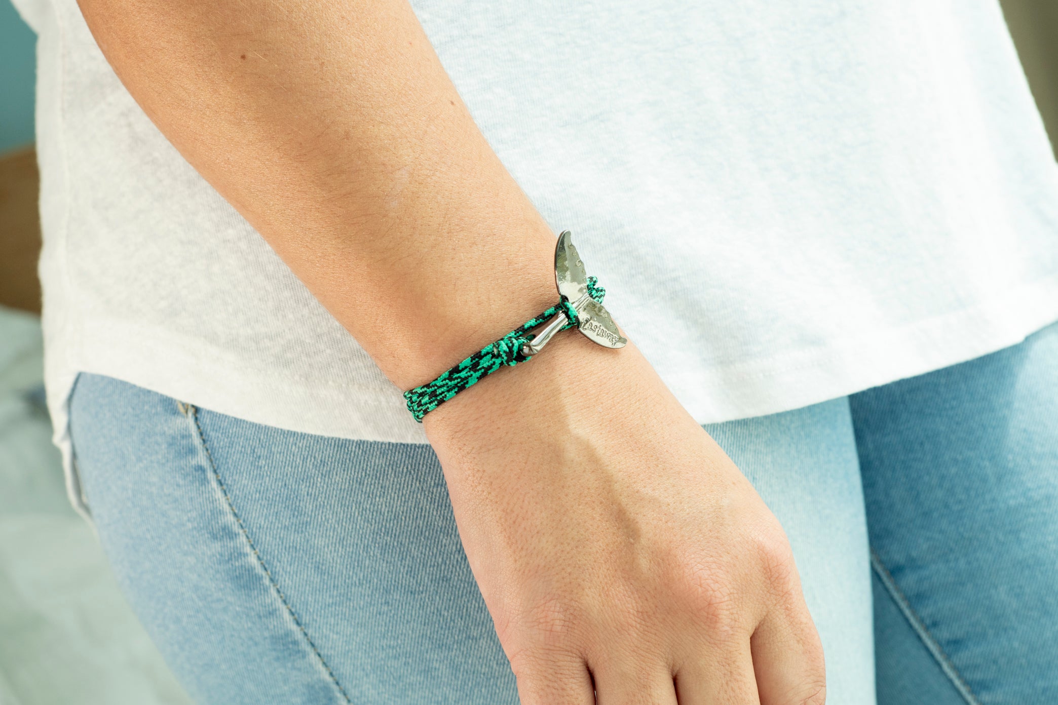 Whale Tail Bracelet - Guppy