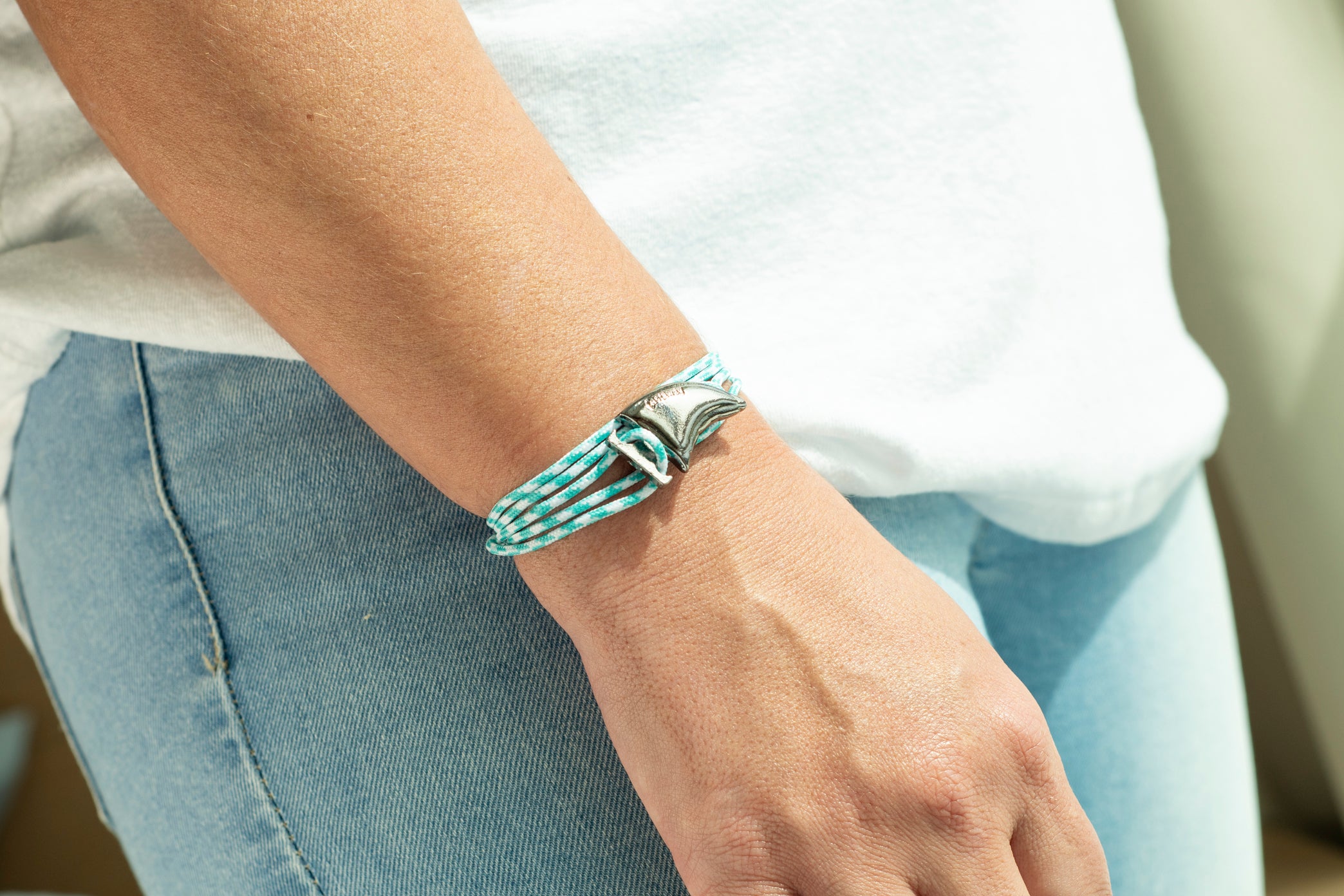 Shark Fin Bracelet - Jellyfish